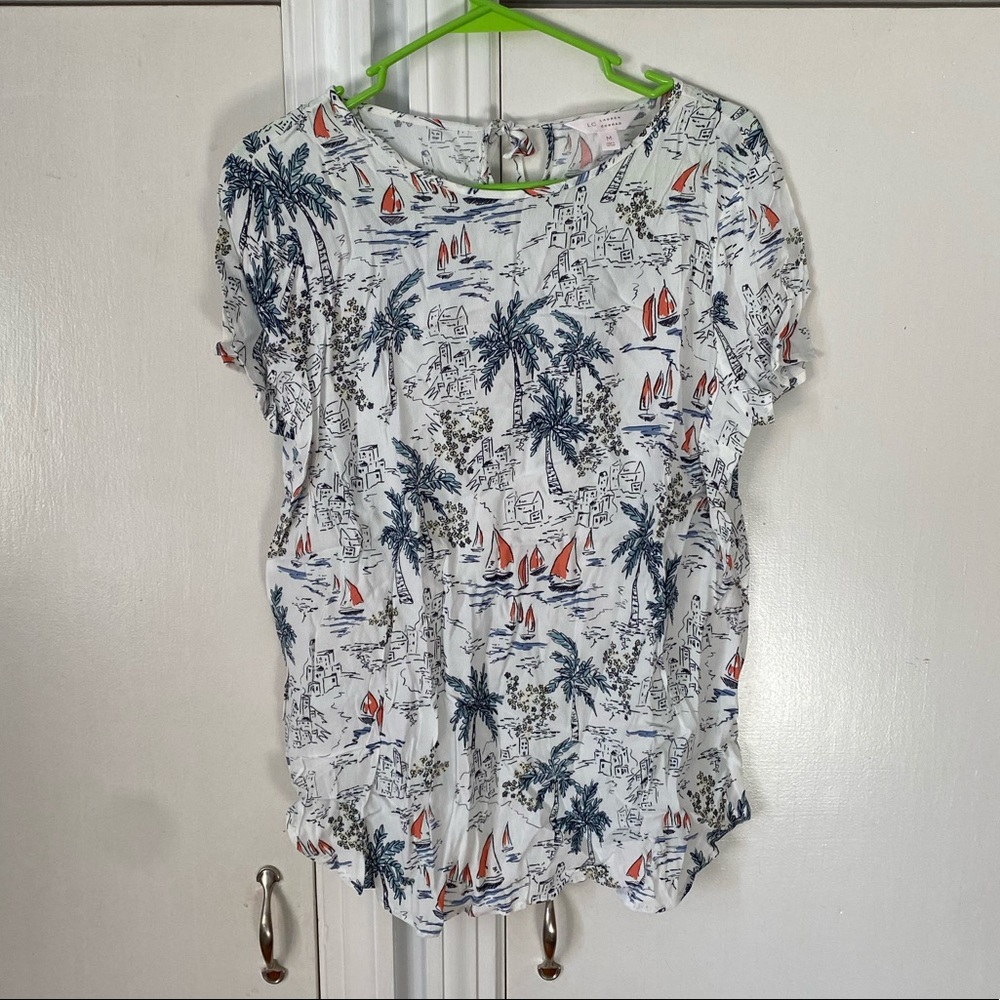 Flowy Tee